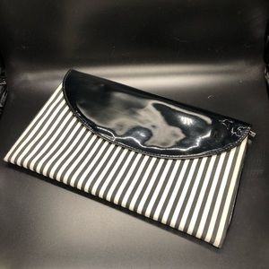 Black & white striped purse